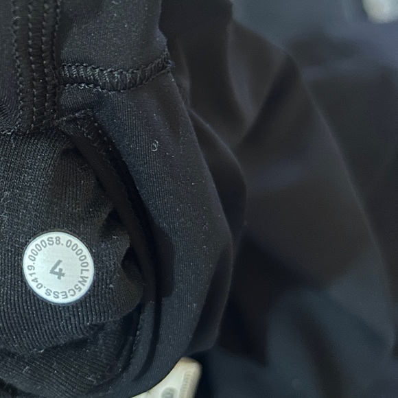 Lululemon Sheer Will High-Rise Tight 28" *Pulse Size 4 - Picture 2 of 4